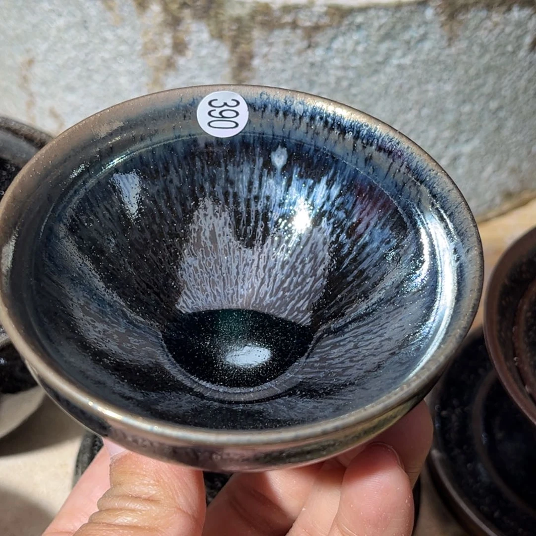 茶盏义兴龙窑坚持真柴烧