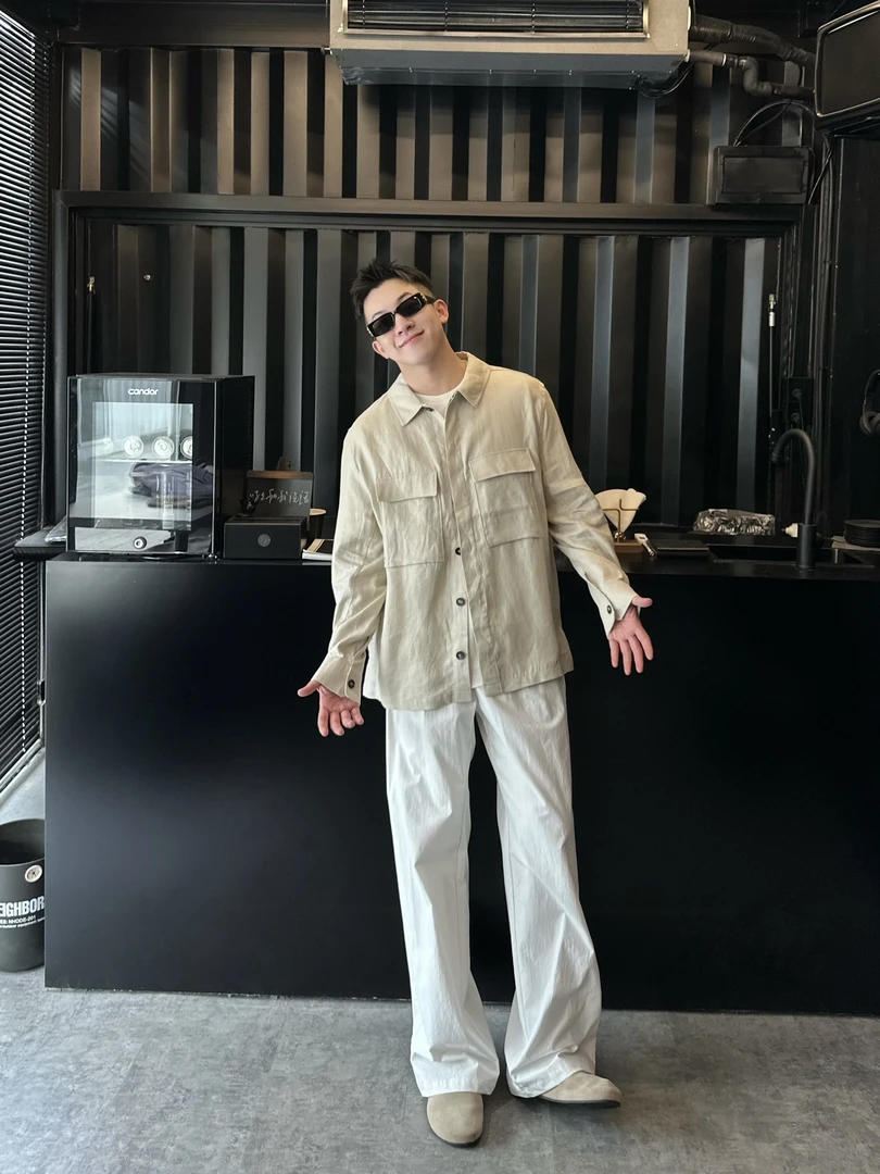 25秋季男薄款略宽松常规款夹克外套简约风秋季水洗夏季