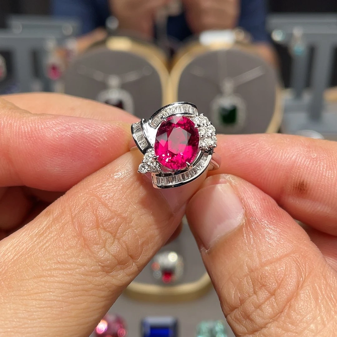 碧玺戒指18K金镶嵌3.92ct