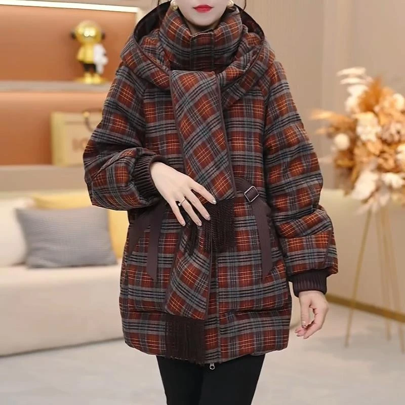 格纹连帽配围巾棉衣2025冬季收腰设计复古版型通勤休闲氛围感