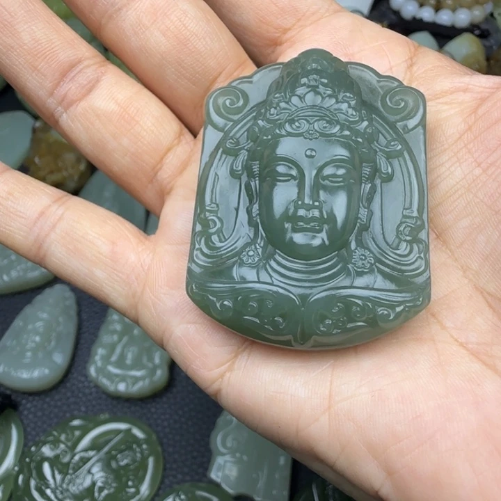 和田玉未镶嵌颈饰