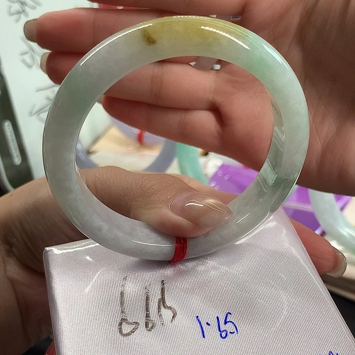 翡翠未镶嵌手镯56圈口