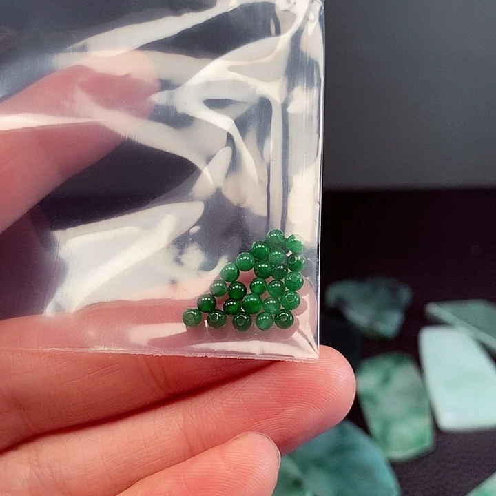 翡翠未镶嵌颈饰缅甸翡翠A货边角
