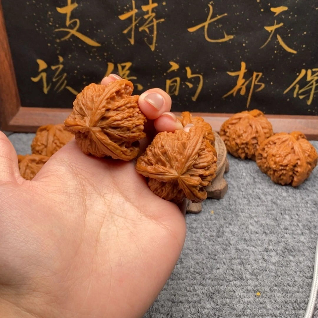 【闪购商品】吊坠文玩核桃Y***?