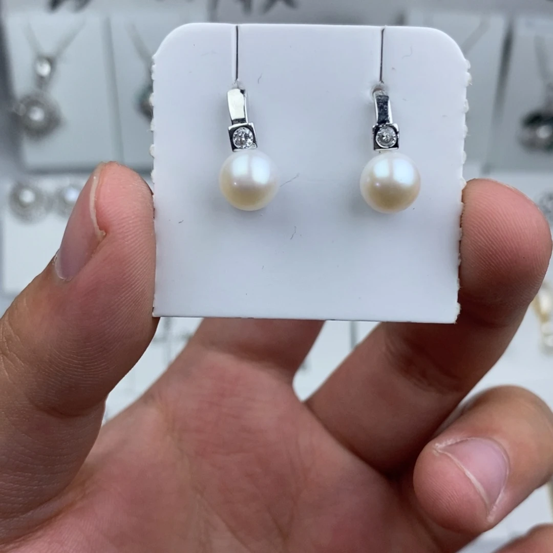 未镶嵌淡水珍珠耳饰