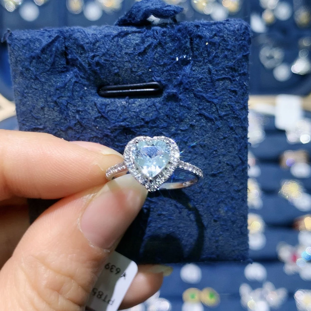 【闪购商品】海蓝宝石戒指18K金镶嵌爱心戒指