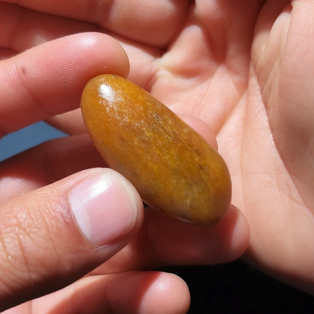 和田玉未镶嵌珠宝奇石