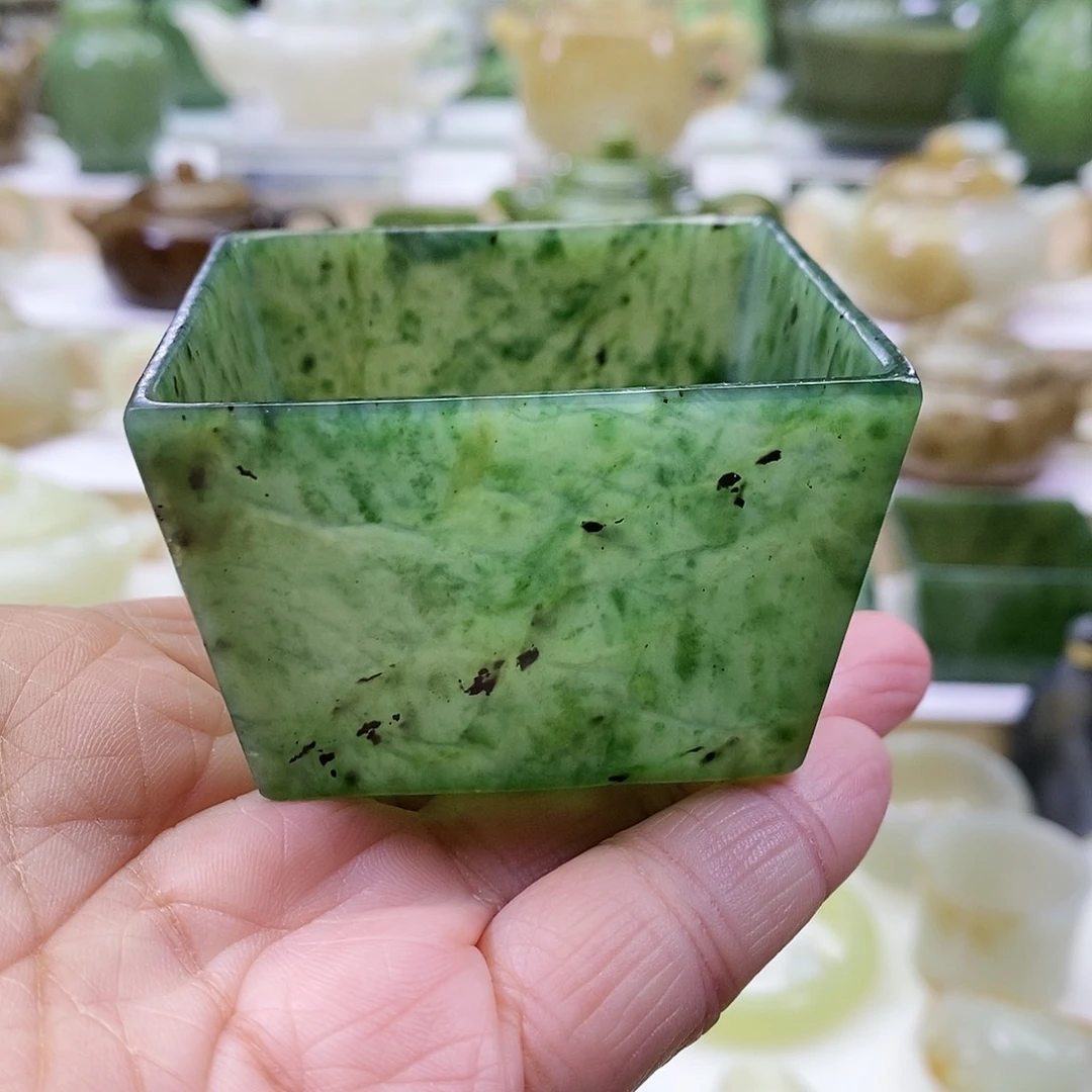 和田玉茶杯未镶嵌