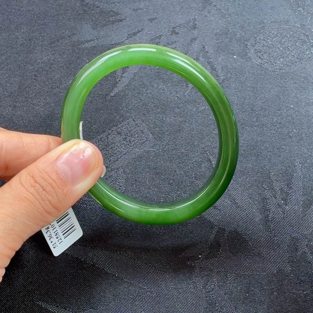 和田玉未镶嵌手镯碧玉贵妃长径54.6短径48.7、16号