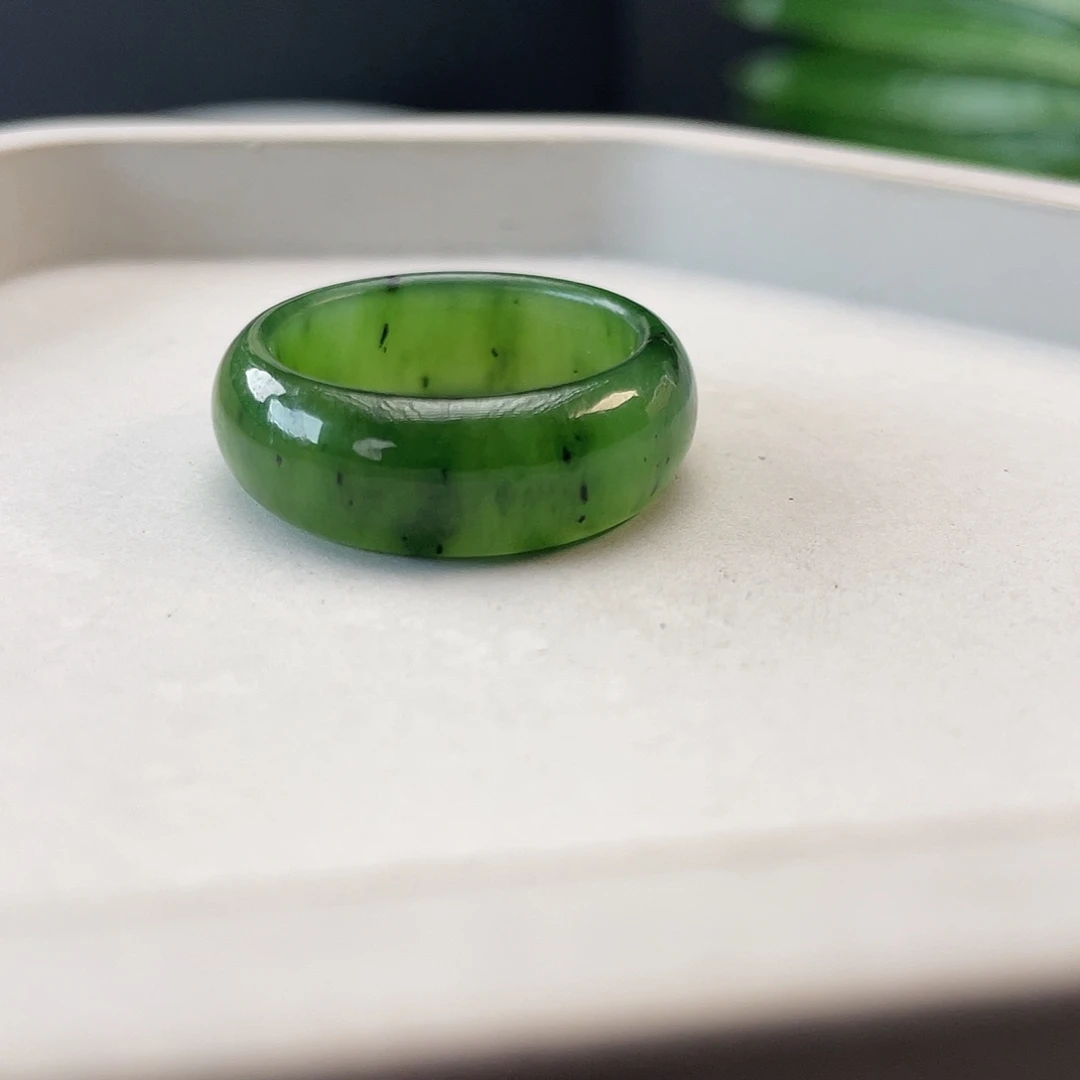 和田玉戒指未镶嵌48 碧玉轮胎不退换20.0