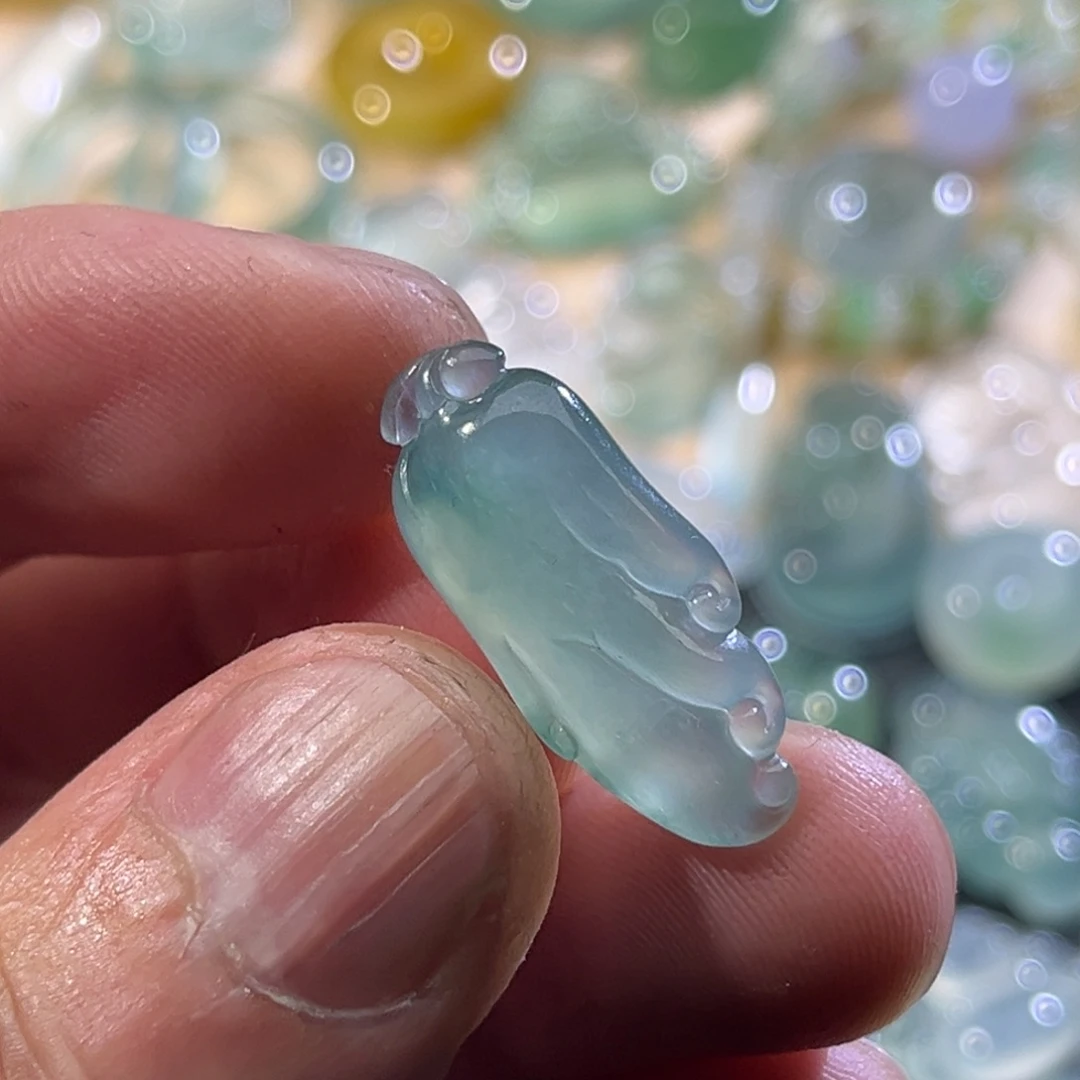 定制翡翠未镶嵌翡翠