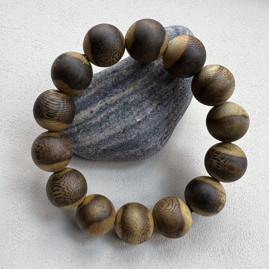 YH-037256海南五指山绿棋楠沉香花珠1.6单圈约19.7g