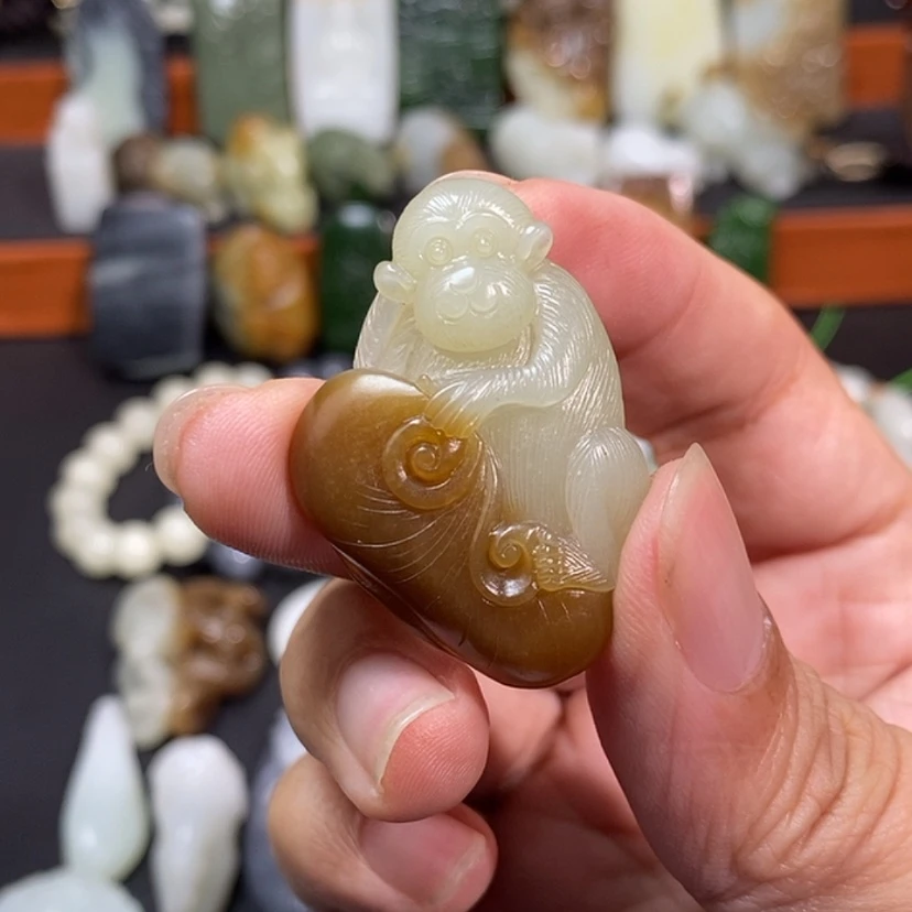 【闪购商品】颈饰未镶嵌和田玉