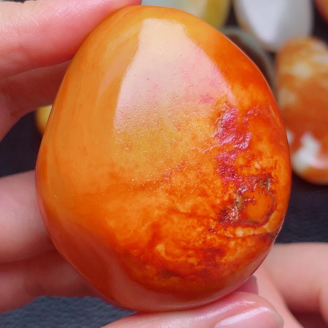 和田玉未镶嵌珠宝奇石