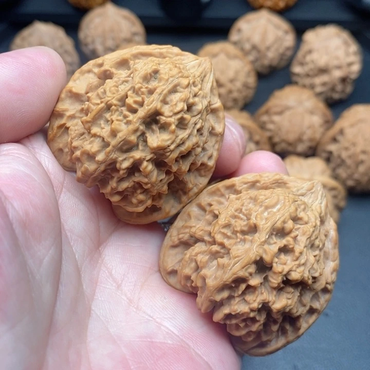 吊坠文玩核桃42高炮虎头星星