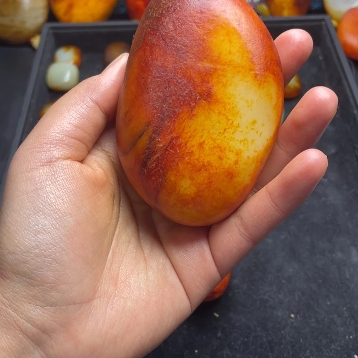 隔***王和田玉未镶嵌颈饰