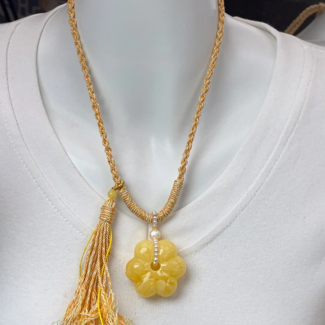 琥珀裸石未镶嵌蜜蜡