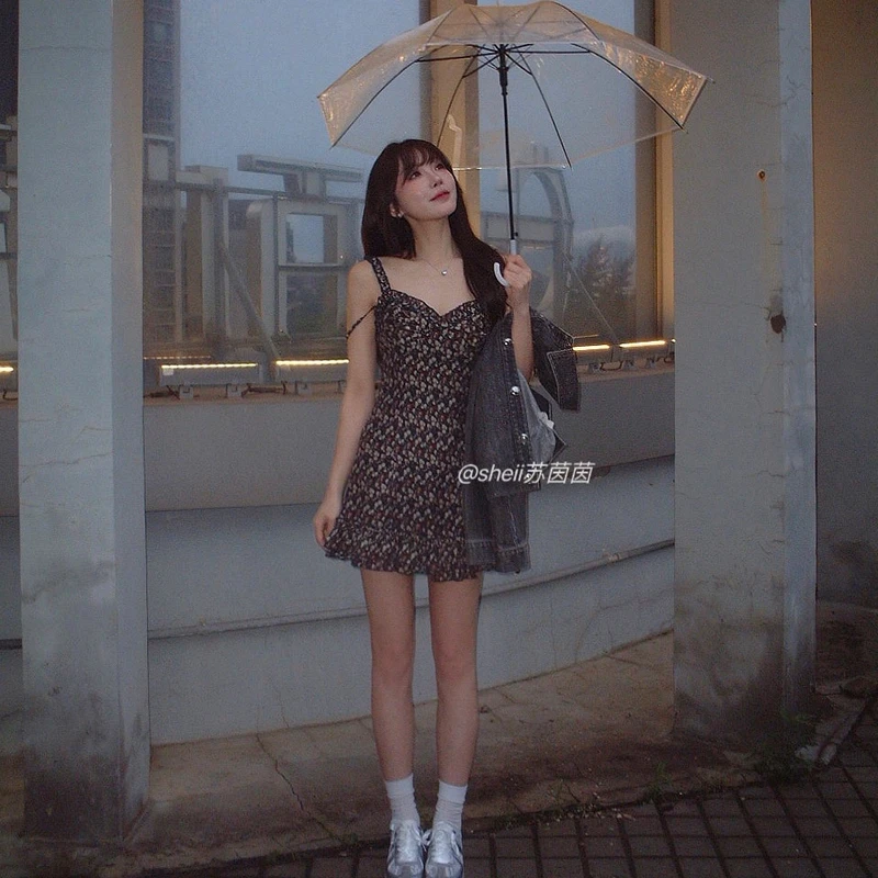 【年中钜惠】田园油画~法式黑色碎花连衣裙女D4263001