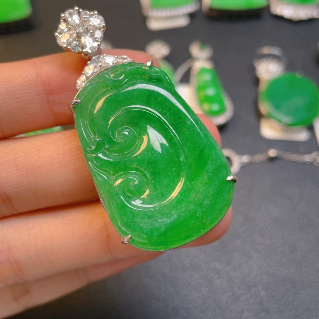 翡翠银S925镶嵌颈饰