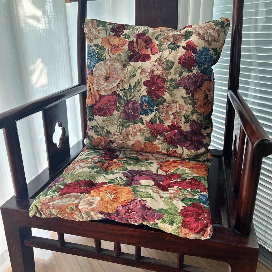 DY027-24-2棉麻（45*45cm）米底牡丹花复古方形坐垫