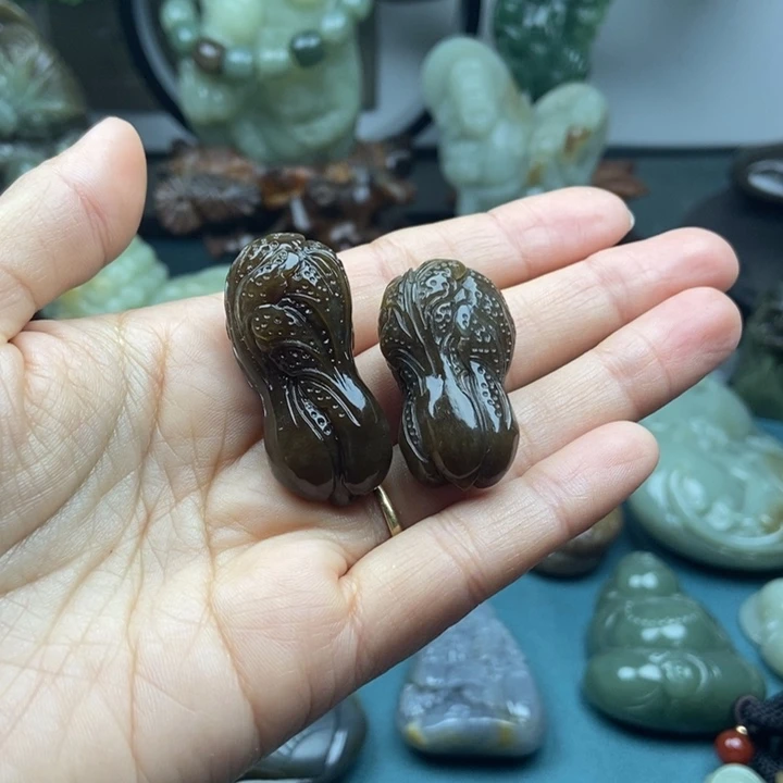 和田玉挂件未镶嵌生**态