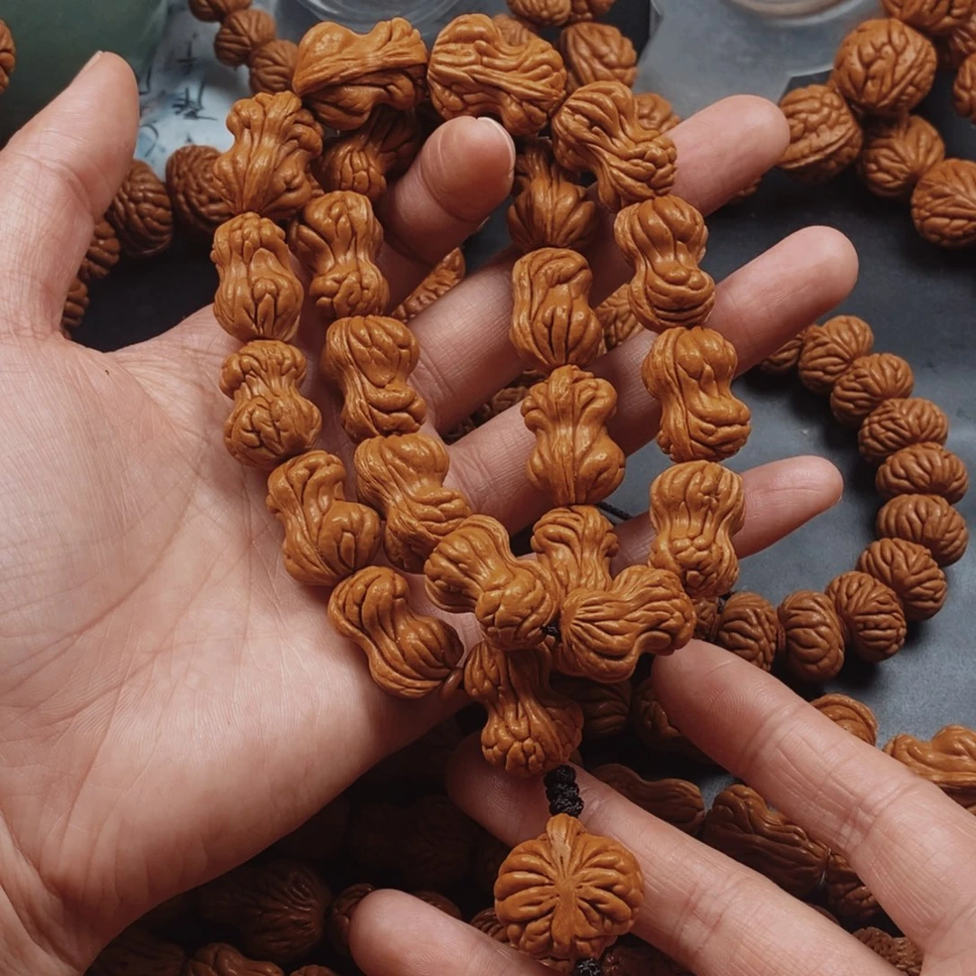 文玩核桃吊坠桃核