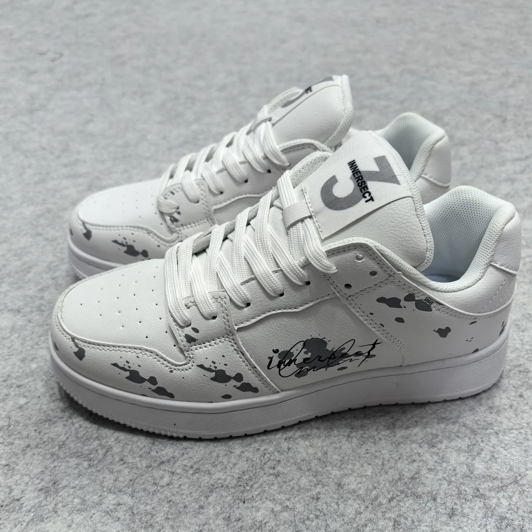 ST-230004-雪糕白-INN侧边经典LOGO印花时尚舒适板鞋