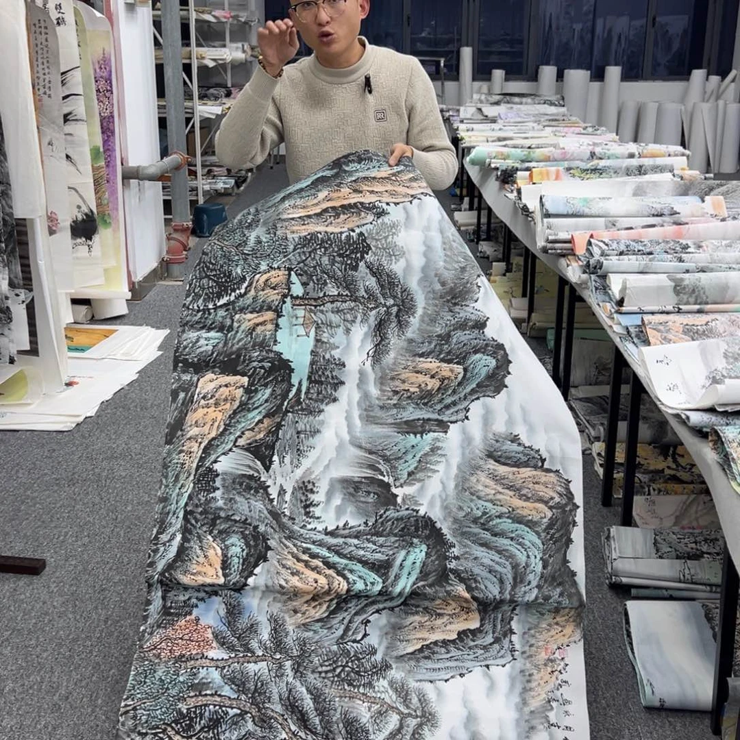 国画卖字画的小男孩