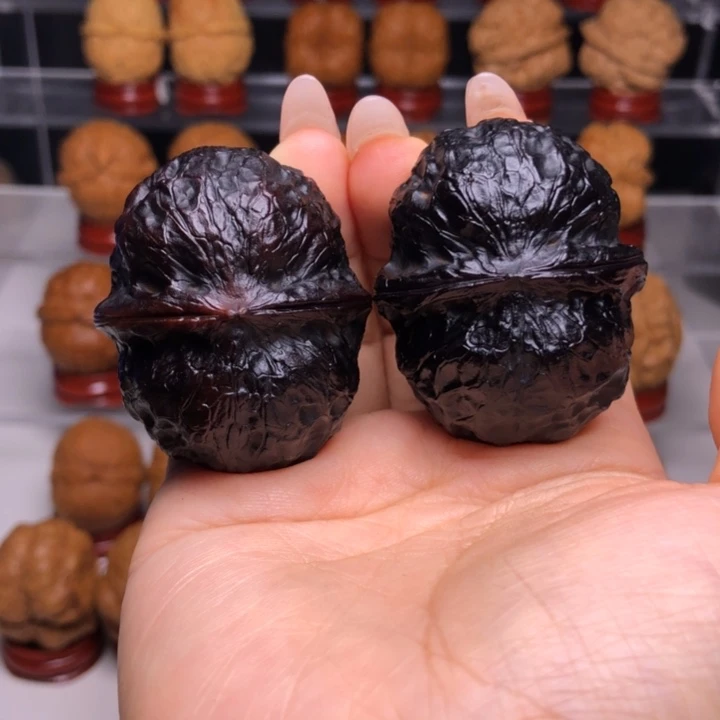 文玩核桃吊坠拿**你9玉罗汉