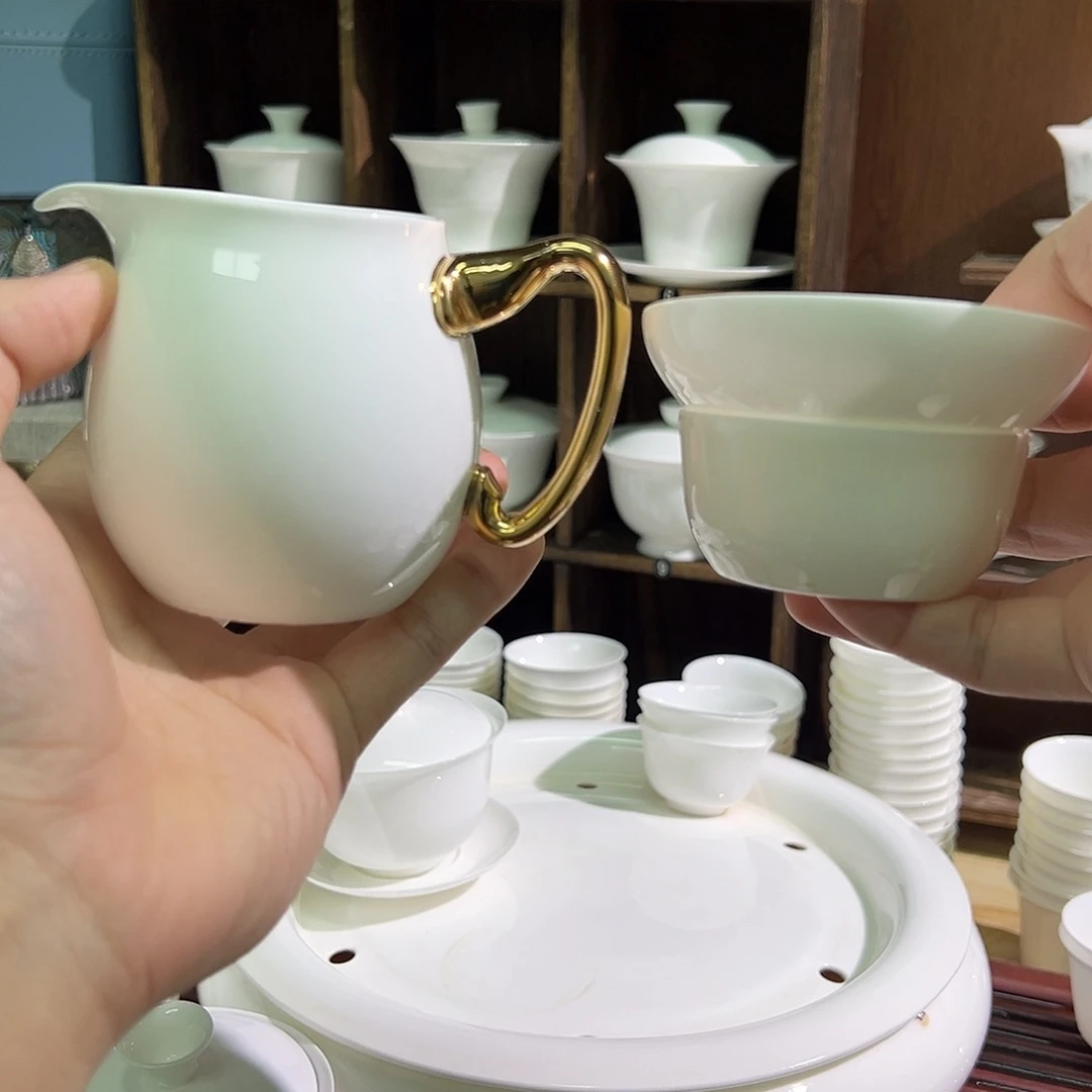 骨瓷带把金边公道杯，过滤