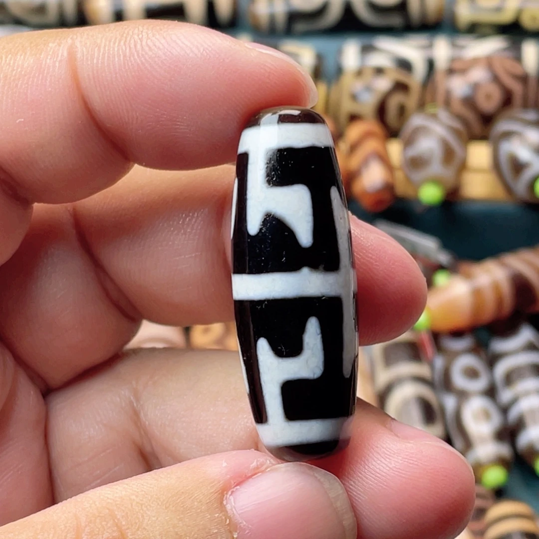 玛瑙/玉髓未镶嵌颈饰朱砂无界法器