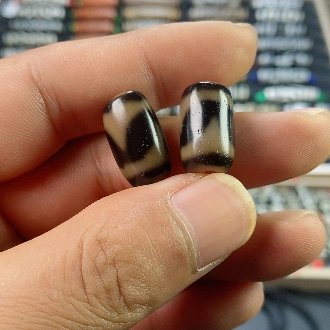 玛瑙/玉髓颈饰未镶嵌来****豆