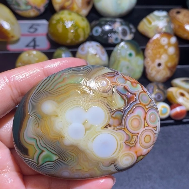 玛瑙/玉髓未镶嵌珠宝奇石88