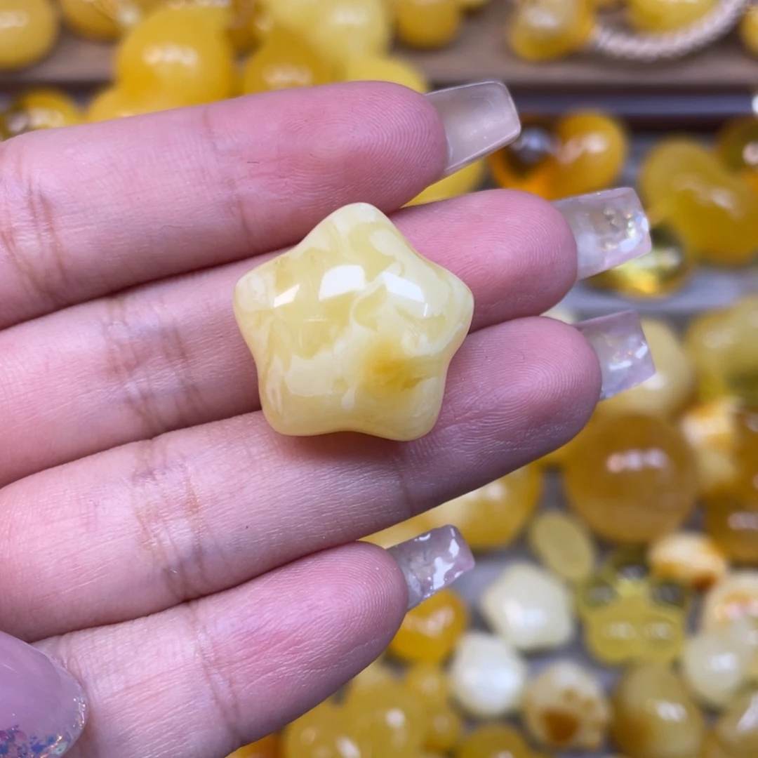 琥珀未镶嵌珠宝奇石