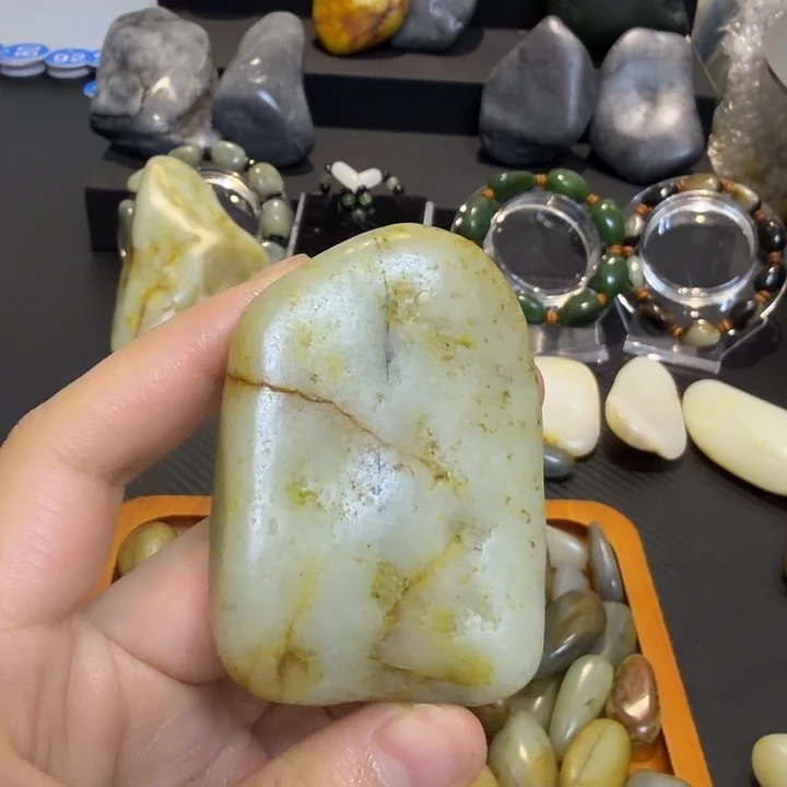 吾***生和田玉未镶嵌挂件