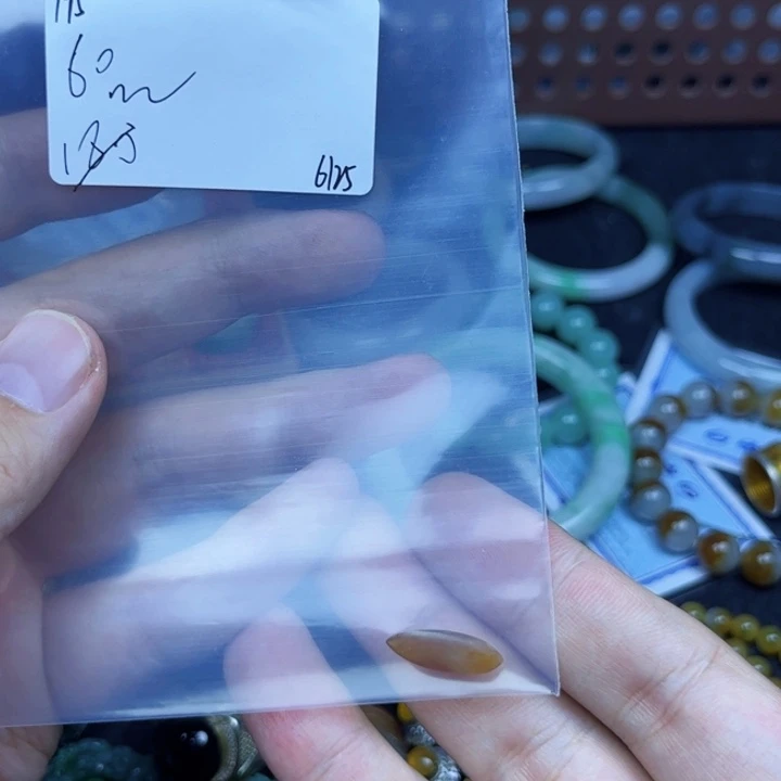 舜****翡翠戒指未镶嵌翡翠