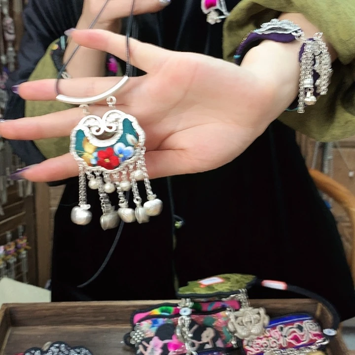 花岗石铁合金项链