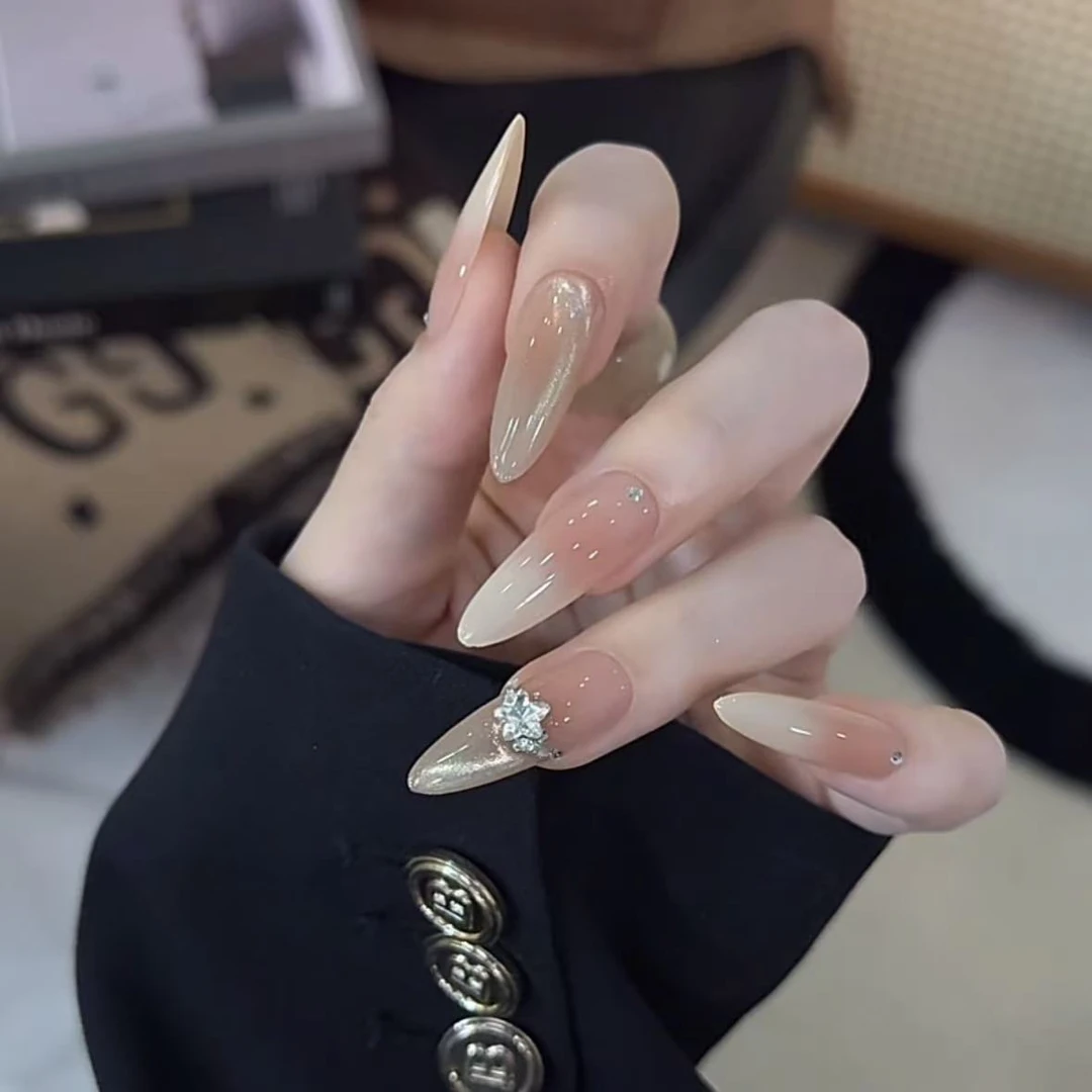 【摇曳香槟】腮红晕染猫眼无名指造型钻纯手工穿戴甲10片