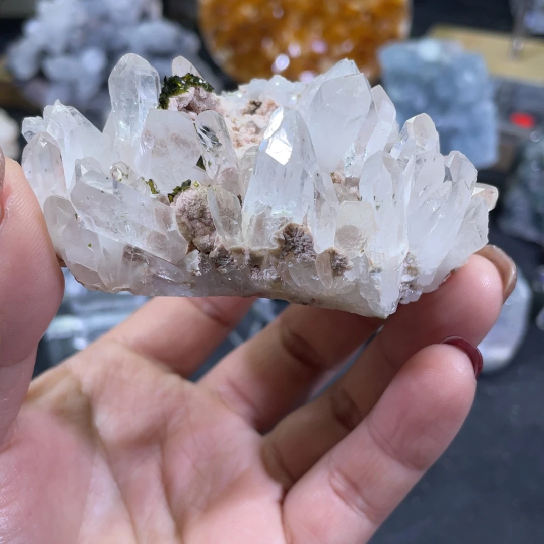 水晶花园水晶未镶嵌太****士