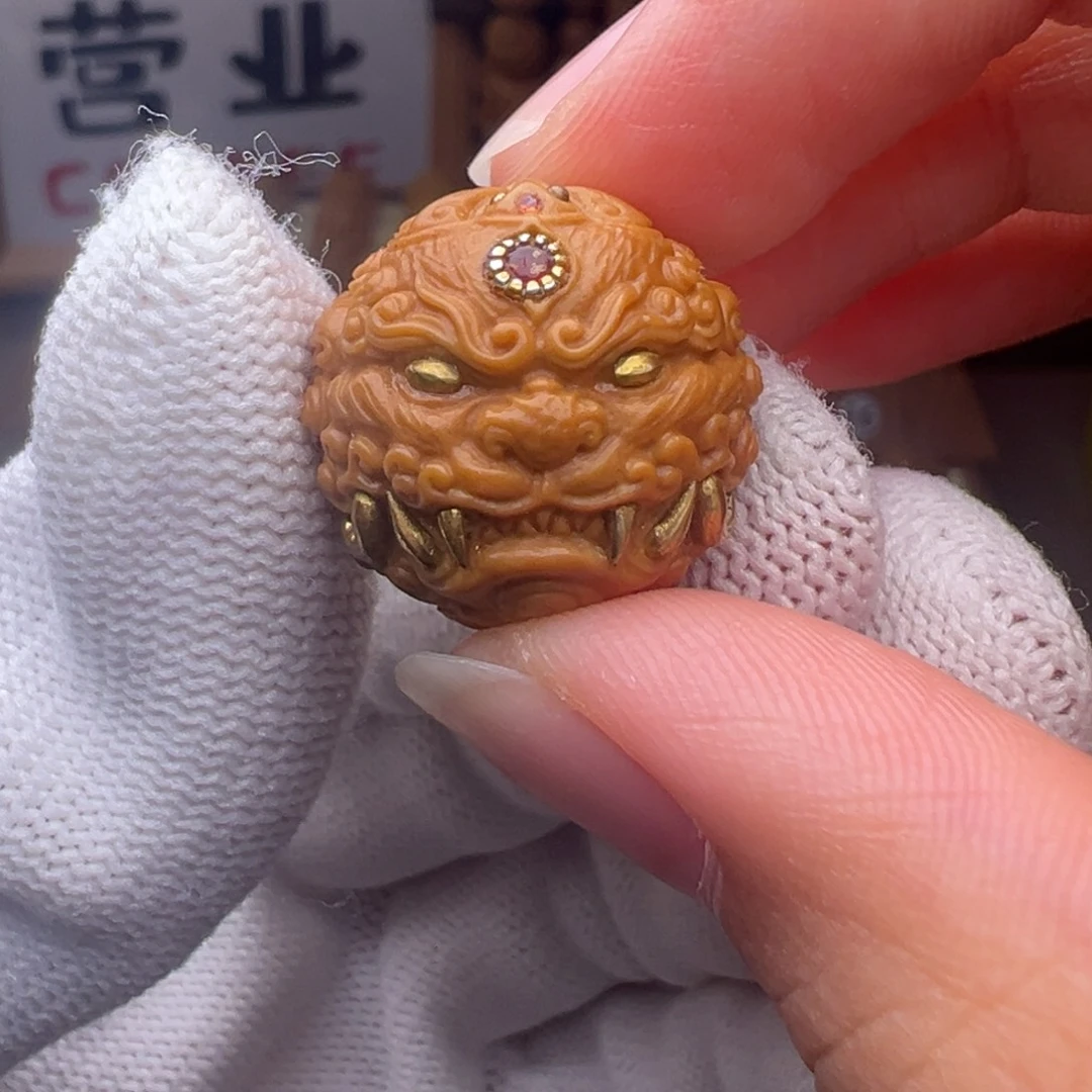 猴头核桃把件镶嵌款唐狮18左右尺寸全品有正常封口线