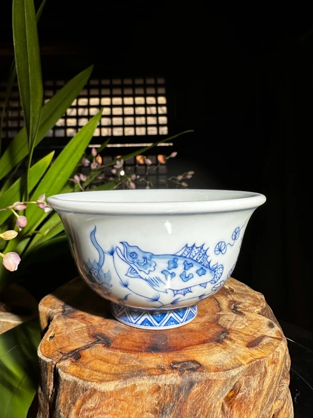 青花元鱼藻 盖碗