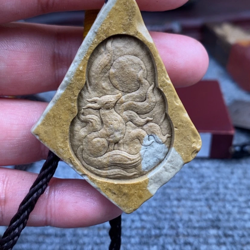 【闪购商品】原石雕刻手把件