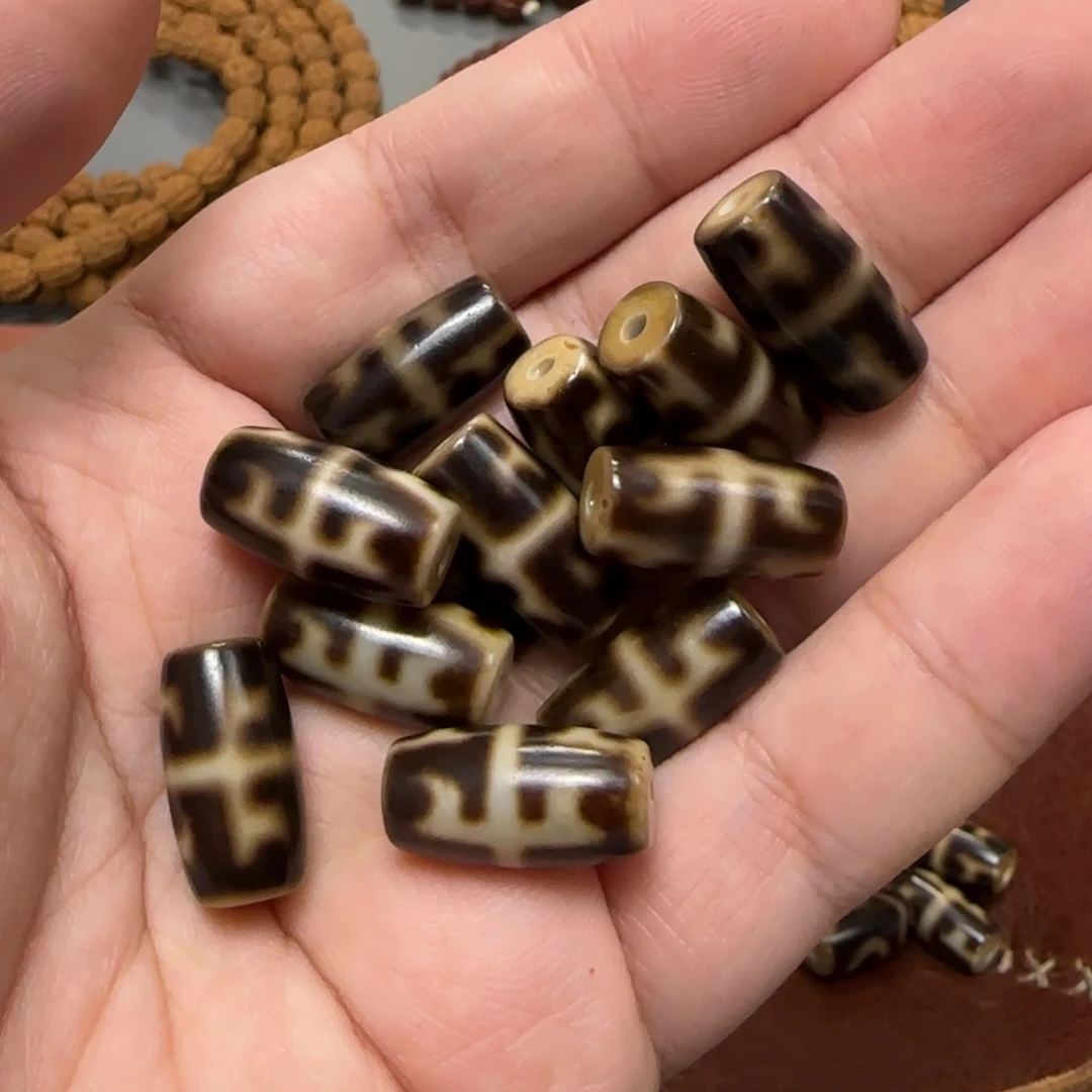 白玉菩提把件20×10莲师