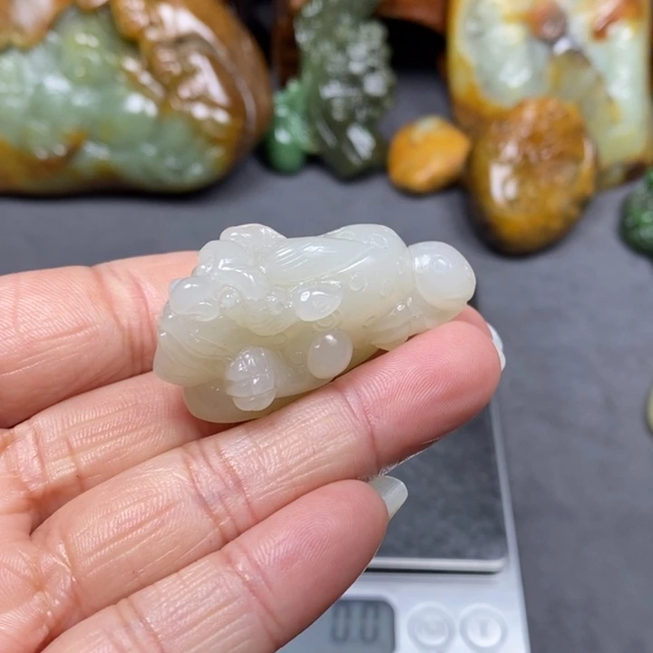 旺***旺和田玉未镶嵌挂件