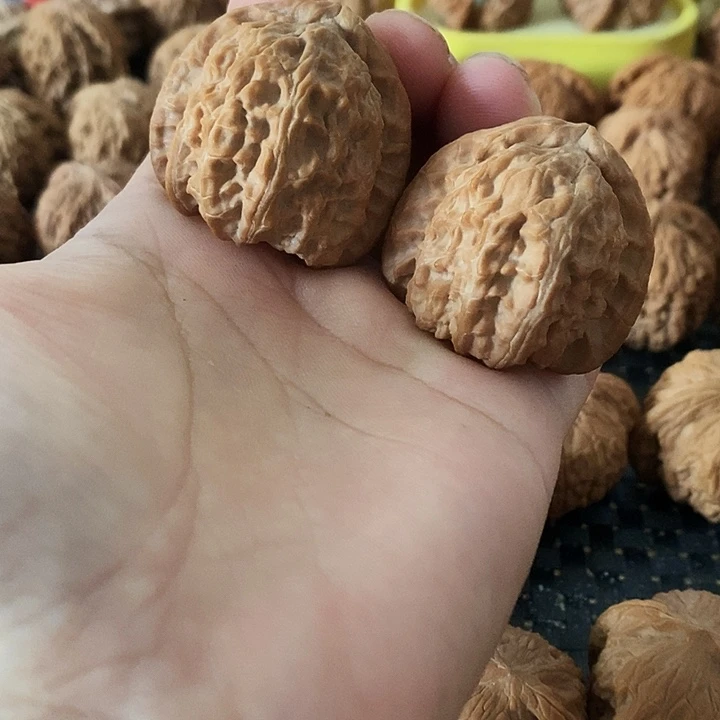 文玩核桃吊坠文玩核桃白狮子