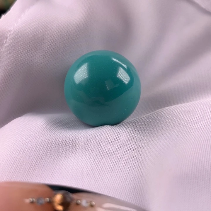 夏***晨绿松石未镶嵌珠宝奇石