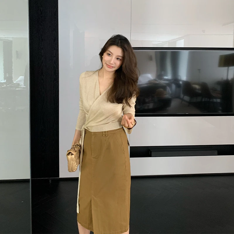 【ALONE SAVOR】龍喜儿 深V领轻熟风纯色毛针织衫Z100