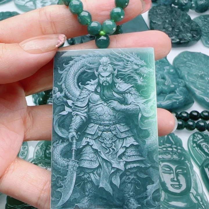 翡翠未镶嵌颈饰多样性发货天然A货翡翠