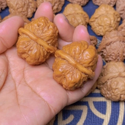 【闪购商品】文玩核桃吊坠会**虞蛙蛙39