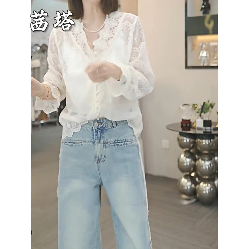 法式覆古V领内搭蕾丝上衣女早春新款重工刺绣花设计打底小开衫潮